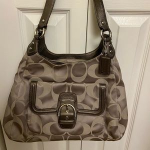 Coach purse-great shape and tons of pockets!